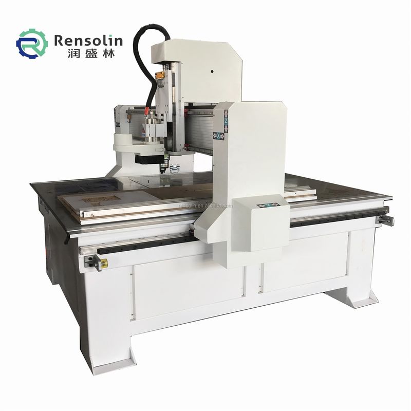 3 Axis CNC Router Machine For MDF Furniture CNC Milling Machine 1300 X 1300MM